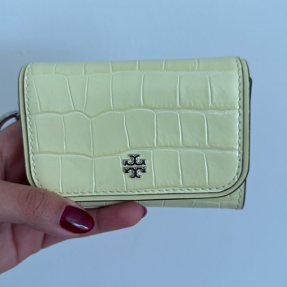Tory Burch Cream wallet - Picture 3 of 6